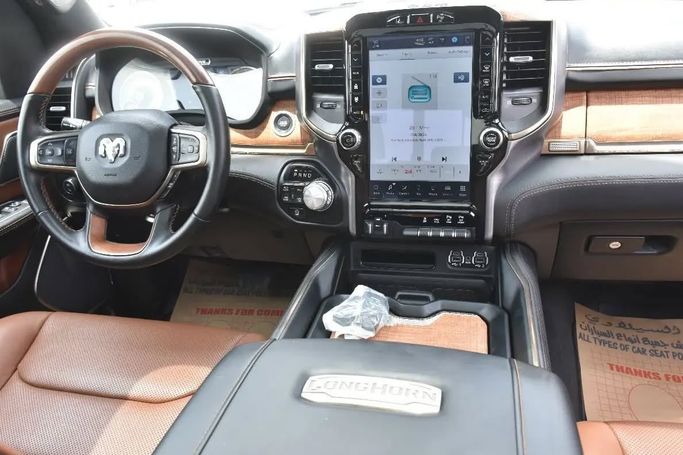 Used RAM 1500 Crew Cab V, 5.7 l, 2022 in Sharjah by Alfaris Used Cars, Blue color. Other | AUTO.AE