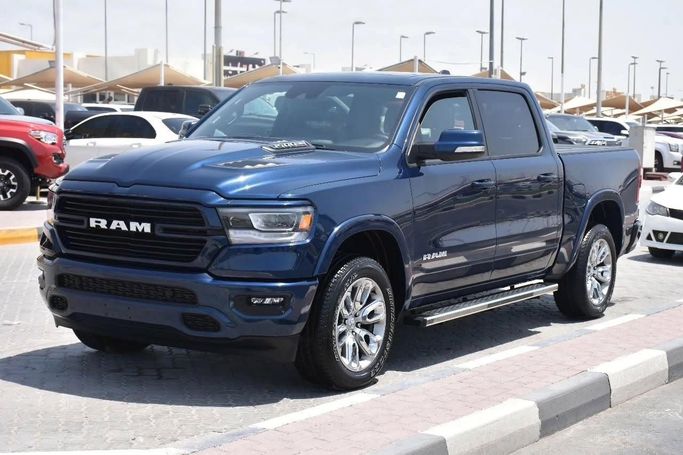 Подержанный RAM 1500 Crew Cab V, 3.6 л, 2022 в Шардже от Alfaris Used Cars Синий цвет. Other | AUTO.AE
