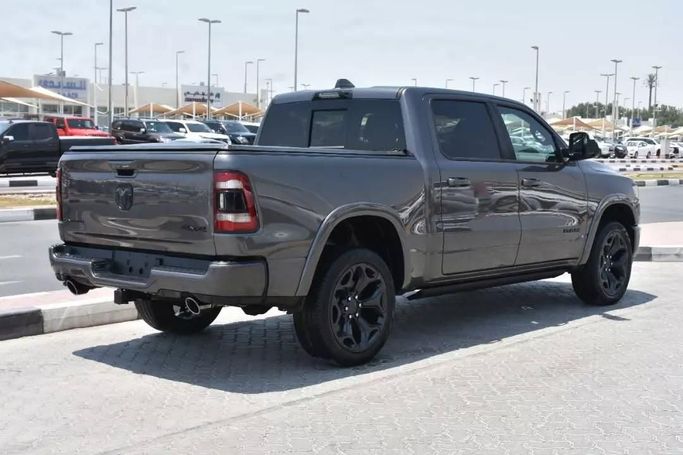 Подержанный RAM 1500 Crew Cab V, 3.6 л, 2022 в Шардже от Alfaris Used Cars Черный цвет. Other | AUTO.AE