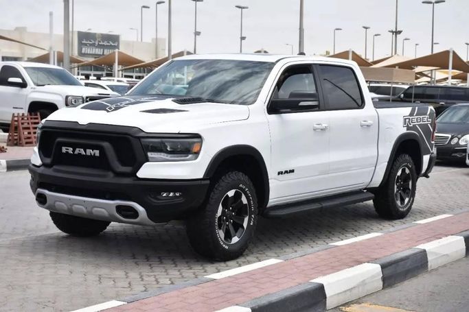 Used RAM 1500 Crew Cab V, 3.6 l, 2022 in Sharjah by Alfaris Used Cars, White color. Other | AUTO.AE