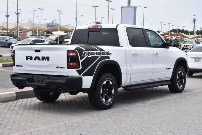 Used RAM 1500 Crew Cab V, 3.6 l, 2022 in Sharjah by Alfaris Used Cars, White color. Other | AUTO.AE