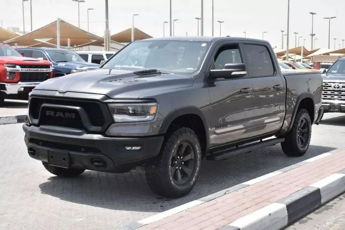 Used RAM 1500 Crew Cab V, 3.6 l, 2022 in Sharjah by Alfaris Used Cars, Grey color. Other | AUTO.AE