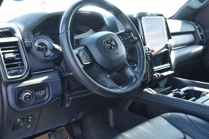 Used RAM 1500 Crew Cab V, 3.6 l, 2022 in Sharjah by Alfaris Used Cars, Black color.  | AUTO.AE