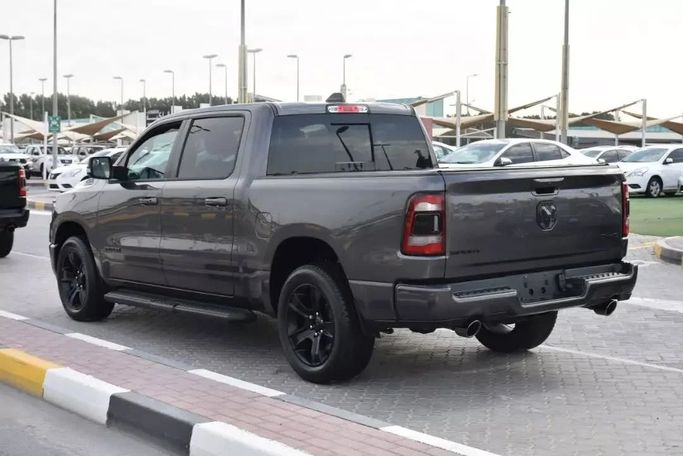 Used RAM 1500 Crew Cab V, 3.6 l, 2022 in Sharjah by Alfaris Used Cars, Grey color. Other | AUTO.AE