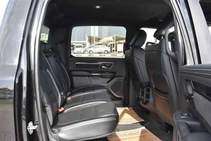 Used RAM 1500 Crew Cab V, 3.6 l, 2022 in Sharjah by Alfaris Used Cars, Black color. Other | AUTO.AE
