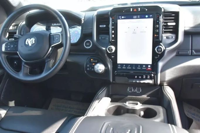 Used RAM 1500 Crew Cab V, 3.6 l, 2022 in Sharjah by Alfaris Used Cars, Black color. Other | AUTO.AE