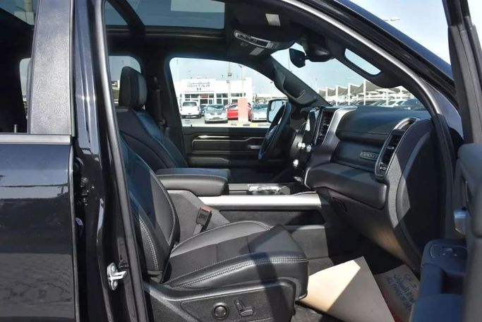 Used RAM 1500 Crew Cab V, 3.6 l, 2022 in Sharjah by Alfaris Used Cars, Black color. Other | AUTO.AE