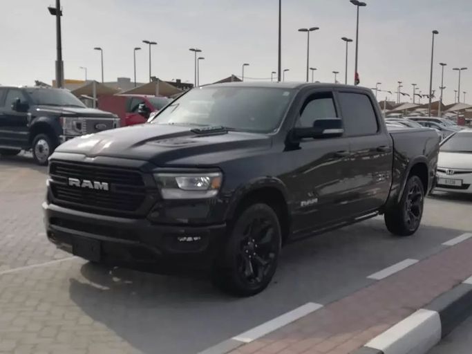 Подержанный RAM 1500 Crew Cab V, 3.6 л, 2022 в Шардже от Alfaris Used Cars Черный цвет. Other | AUTO.AE