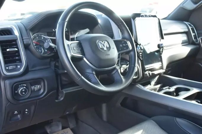 Подержанный RAM 1500 Crew Cab V, 3.0 л, 2022 в Шардже от Alfaris Used Cars Белый цвет. Other | AUTO.AE