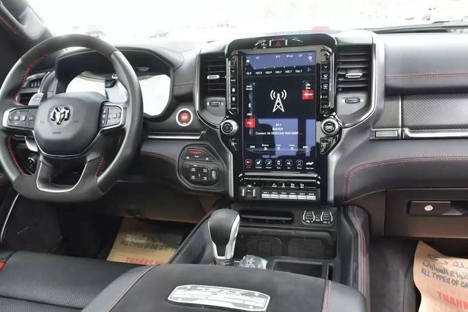 Подержанный RAM 1500 Crew Cab TRX V, 6.2 л, 2021 в Шардже от Alfaris Used Cars Черный цвет. Other | AUTO.AE