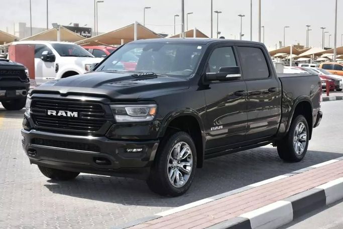 Подержанный RAM 1500 Crew Cab V, 3.6 л, 2022 в Шардже от Alfaris Used Cars Черный цвет. Other | AUTO.AE