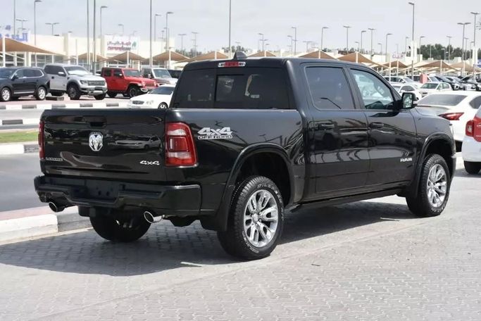 Подержанный RAM 1500 Crew Cab V, 3.6 л, 2022 в Шардже от Alfaris Used Cars Черный цвет. Other | AUTO.AE
