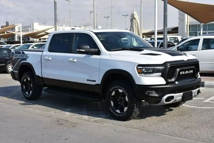 Used RAM 1500 Crew Cab V, 3.6 l, 2022 in Sharjah by Alfaris Used Cars, White color. Other | AUTO.AE