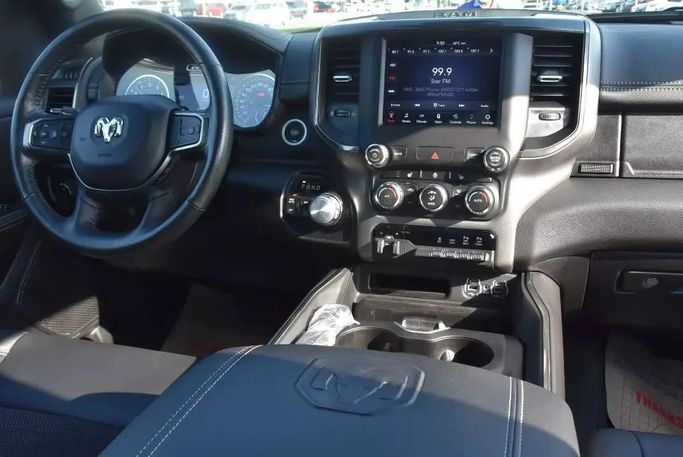 Used RAM 1500 Crew Cab V, 3.6 l, 2020 in Sharjah by Alfaris Used Cars, Black color.  | AUTO.AE