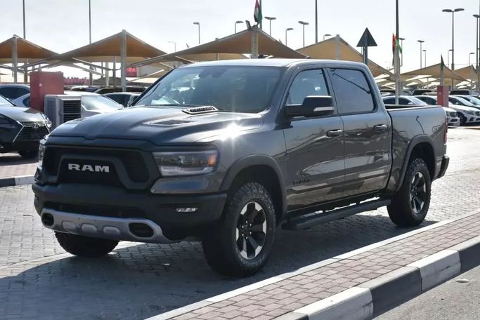 Used RAM 1500 Crew Cab V, 3.6 l, 2022 in Sharjah by Alfaris Used Cars, Grey color. Other | AUTO.AE
