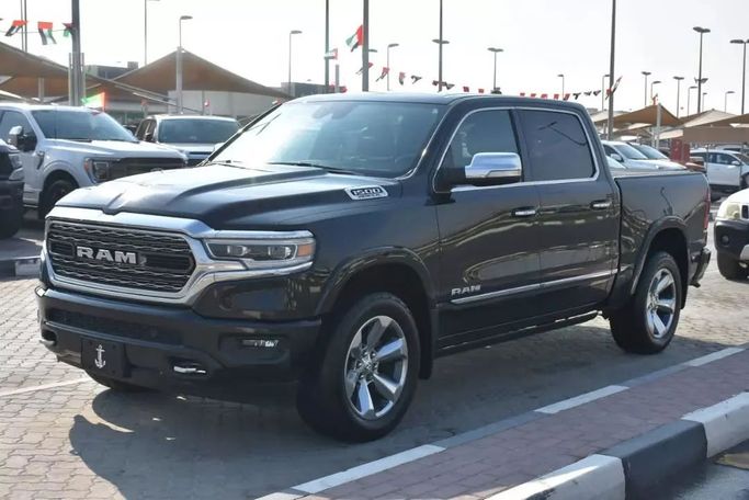 Used RAM 1500 Crew Cab V, 3.0 l, 2020 in Sharjah by Alfaris Used Cars, Black color. Other | AUTO.AE