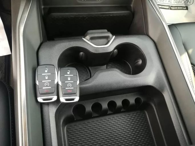 Used RAM 1500 Crew Cab V, 3.6 l, 2022 in Sharjah by Alfaris Used Cars, Blue color. Other | AUTO.AE