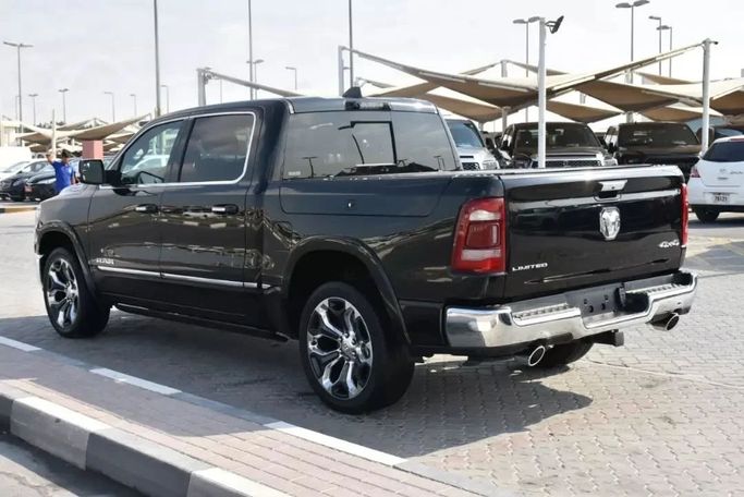 Used RAM 1500 Crew Cab V, 3.6 l, 2019 in Sharjah by Alfaris Used Cars, Black color. Other | AUTO.AE