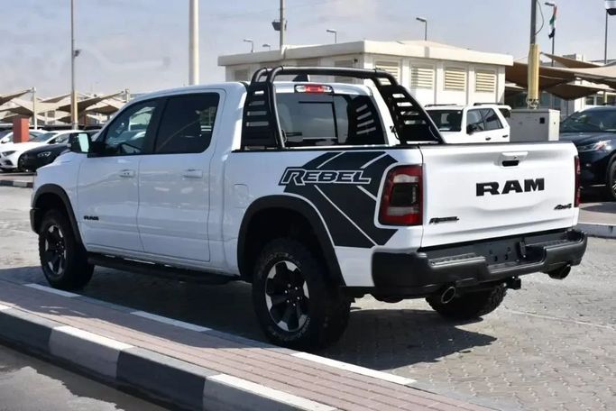 Used RAM 1500 Crew Cab V, 3.6 l, 2022 in Sharjah by Alfaris Used Cars, White color. Other | AUTO.AE