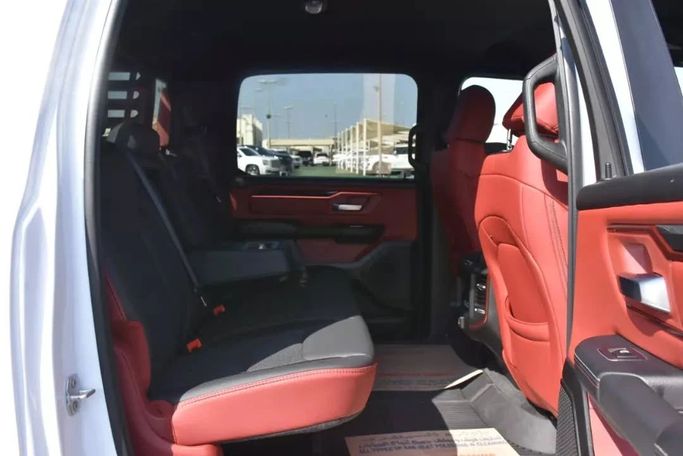 Used RAM 1500 Crew Cab V, 3.6 l, 2022 in Sharjah by Alfaris Used Cars, White color. Other | AUTO.AE