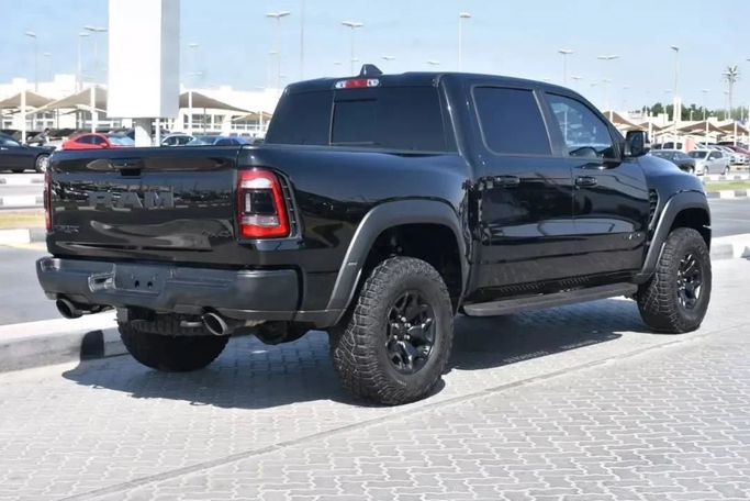Подержанный RAM 1500 Crew Cab TRX V, 6.2 л, 2022 в Шардже от Alfaris Used Cars Черный цвет. Other | AUTO.AE