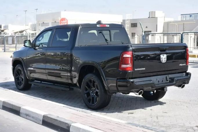 Подержанный RAM 1500 Crew Cab V, 3.6 л, 2022 в Шардже от Alfaris Used Cars Черный цвет. Other | AUTO.AE