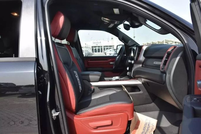 Used RAM 1500 Crew Cab V, 3.6 l, 2022 in Sharjah by Alfaris Used Cars, Black color. Other | AUTO.AE