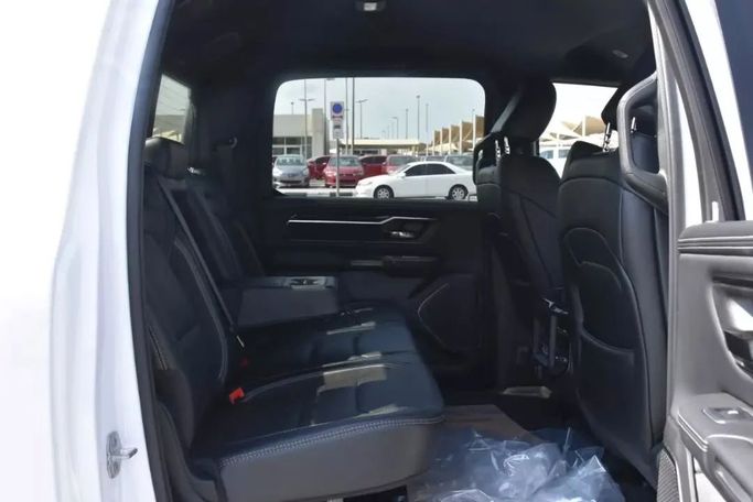 Used RAM 1500 Crew Cab V, 3.6 l, 2022 in Sharjah by Alfaris Used Cars, White color. Other | AUTO.AE