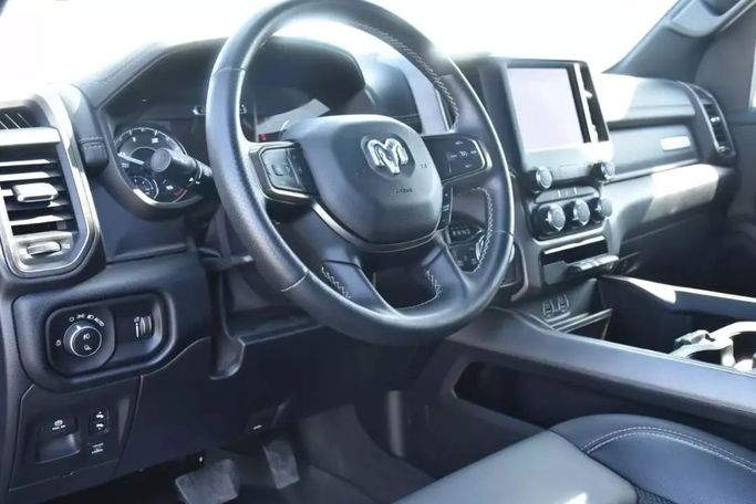 Подержанный RAM 1500 Crew Cab V, 3.0 л, 2021 в Шардже от Alfaris Used Cars Черный цвет. Other | AUTO.AE