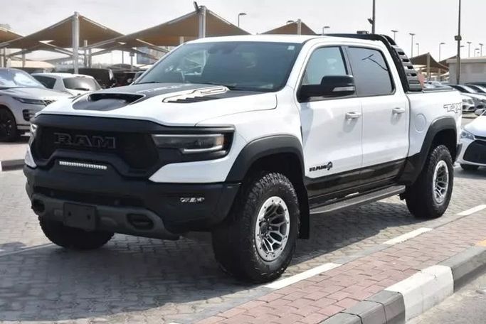 Used RAM 1500 Crew Cab TRX V, 6.2 l, 2021 in Sharjah by Alfaris Used Cars, White color. Other | AUTO.AE