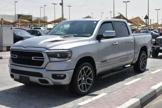Used RAM 1500 Crew Cab V, 3.0 l, 2020 in Sharjah by Alfaris Used Cars, Silver color. Other | AUTO.AE