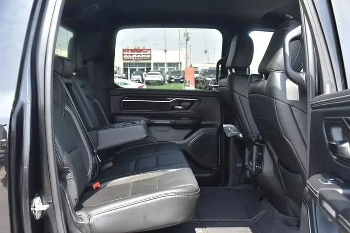 Used RAM 1500 Crew Cab V, 3.6 l, 2022 in Sharjah by Alfaris Used Cars, Black color. Other | AUTO.AE