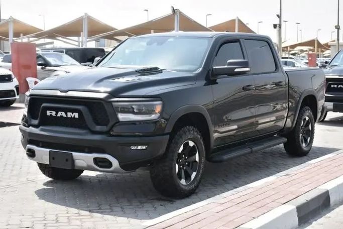 Подержанный RAM 1500 Crew Cab V, 3.6 л, 2022 в Шардже от Alfaris Used Cars Черный цвет. Other | AUTO.AE