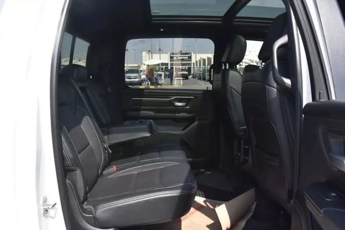Used RAM 1500 Crew Cab V, 3.6 l, 2019 in Sharjah by Alfaris Used Cars, White color. Other | AUTO.AE
