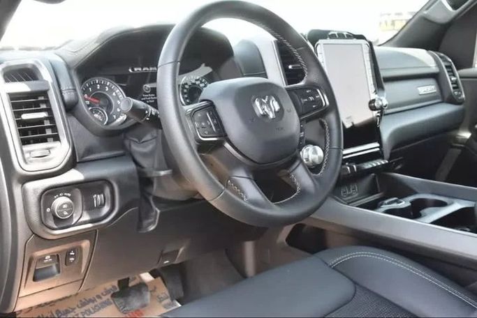Used RAM 1500 Crew Cab V, 3.6 l, 2022 in Sharjah by Alfaris Used Cars, Grey color. Other | AUTO.AE