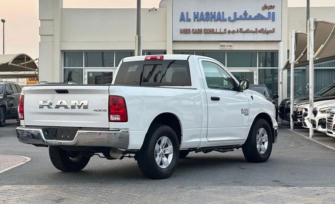 Подержанный RAM 1500 IV (DS/DJ), 3.6 л, 2020 в Шардже от Al Hashal Used Cars Белый цвет. GCC | AUTO.AE
