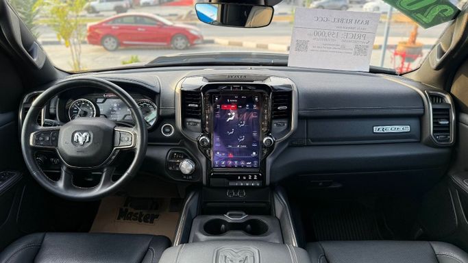 Подержанный RAM 1500 Quad Cab eTorque V, 5.7 л, 2021 в Шардже от Badar Used Cars Синий цвет. GCC | AUTO.AE