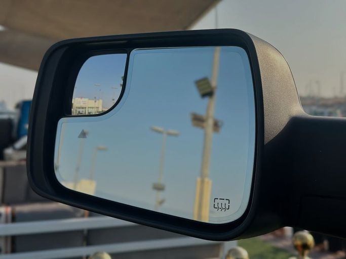 Used RAM 1500 V, 5.7 l, 2021 in Sharjah by Badar Used Cars, Black color.  | AUTO.AE