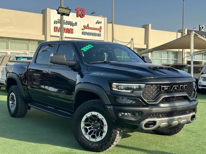 Подержанный RAM 1500 Crew Cab TRX V, 6.2 л, 2022 в Шардже от Badar Used Cars Черный цвет.  | AUTO.AE