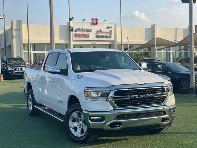 Used RAM 1500 V, 5.7 l, 2021 in Sharjah by Badar Used Cars, White color.  | AUTO.AE