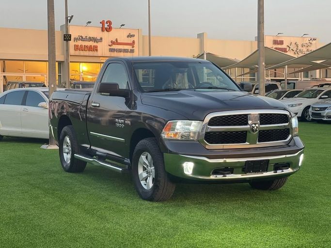 Used RAM 1500 IV (DS/DJ), 5.7 l, 2016 in Sharjah by Badar Used Cars, Grey color.  | AUTO.AE