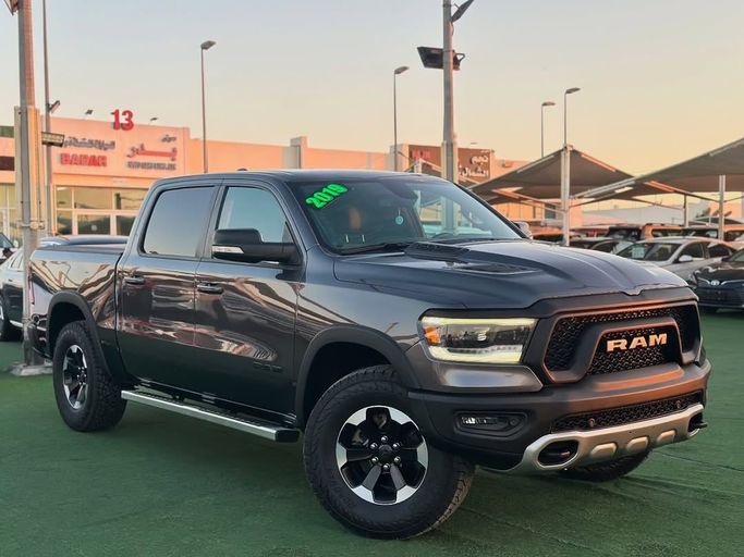 Used RAM 1500 V, 5.7 l, 2019 in Sharjah by Badar Used Cars, Grey color.  | AUTO.AE