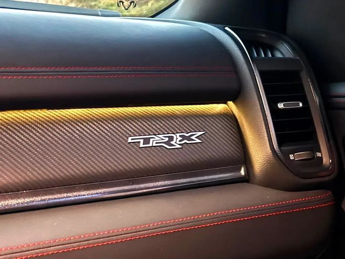 Подержанный RAM 1500 Crew Cab TRX V (DT), 6.2 л, 2024 в ОАЭ, Шарджа от Speedcars Черный цвет. GCC | AUTO.AE | Объявление #295688 — фото 10 из 14