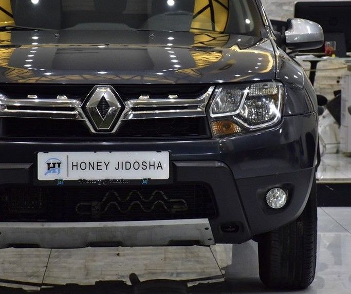 Used Renault Duster I Facelift, 2.0 l, 2017 in Sharjah by Honey Gidosha Used Cars Tr., Grey color.  | AUTO.AE