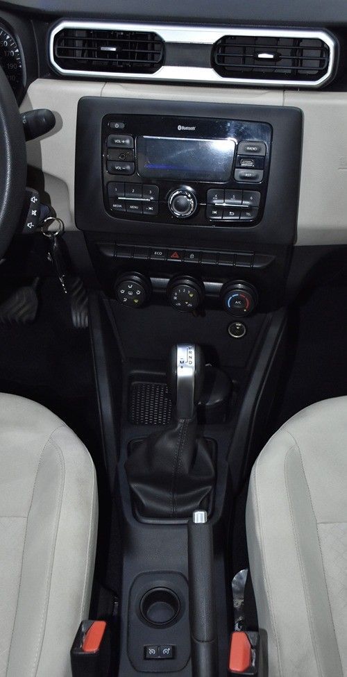 Used Renault Duster I Facelift, 1.6 l, 2019 in Sharjah by Honey Gidosha Used Cars Tr., Orange color.  | AUTO.AE