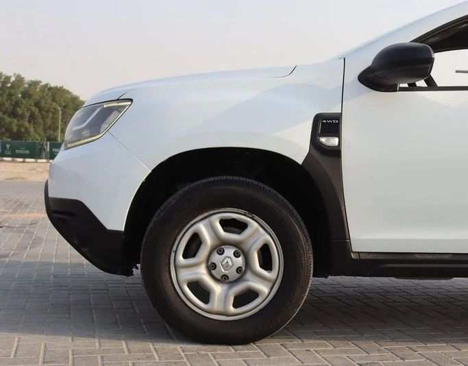 Used Renault Duster II, 2.0 l, 2021 in Sharjah by Al Sayed Khamis Used Cars, White color. GCC Specs | AUTO.AE