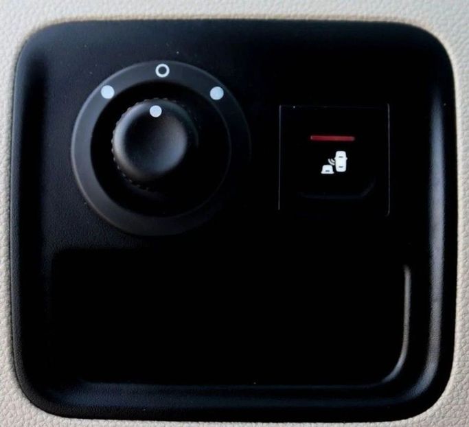 Подержанный Renault Duster II, 1.6 л, 2021 в Шардже от Al Sayed Khamis Used Auto Trading Красный цвет. GCC | AUTO.AE