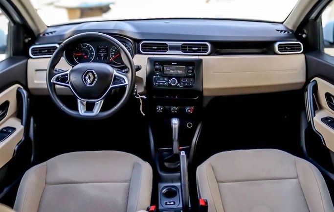 Подержанный Renault Duster II, 1.6 л, 2020 в Шардже от Al Sayed Khamis Used Auto Trading Белый цвет. GCC | AUTO.AE