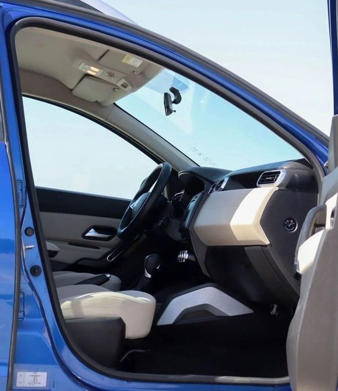 Подержанный Renault Duster II, 1.6 л, 2020 в Шардже от Al Sayed Khamis Used Auto Trading Синий цвет. GCC | AUTO.AE