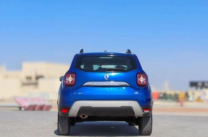 Подержанный Renault Duster II, 1.6 л, 2020 в Шардже от Al Sayed Khamis Used Auto Trading Синий цвет. GCC | AUTO.AE